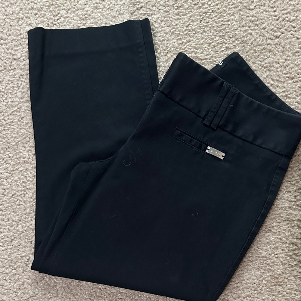 Women’s Express Capri Dress Pants - Size 4